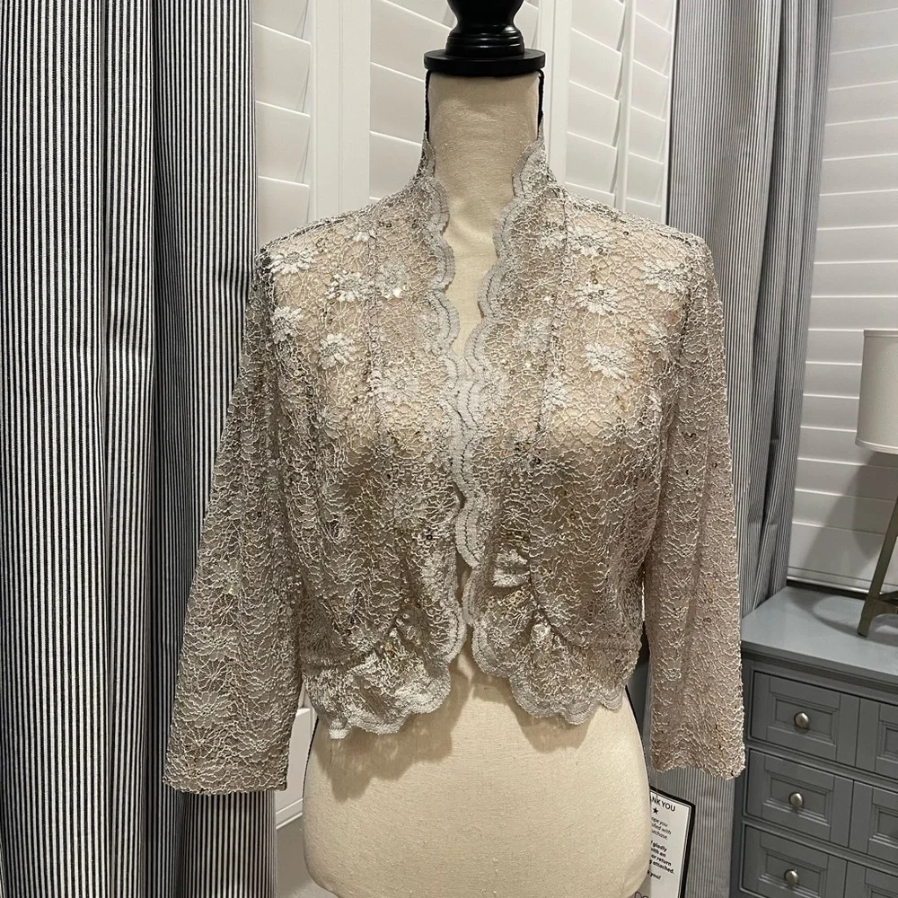 NWT. R & M Richards bolero. - Picture 2 of 7